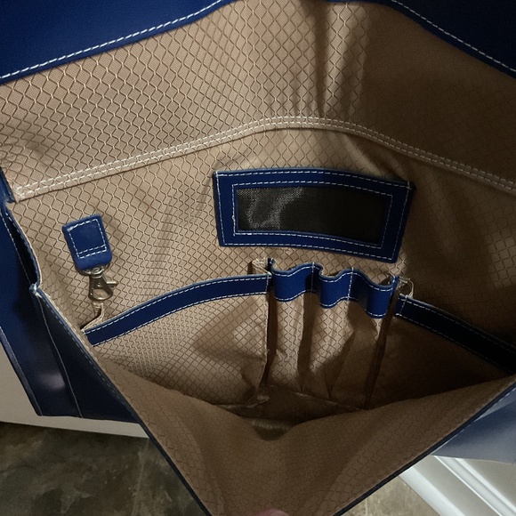 McKlein Winnetka Leather Laptop Briefcase, Navy, Fits 15” Laptop - Picture 3 of 7